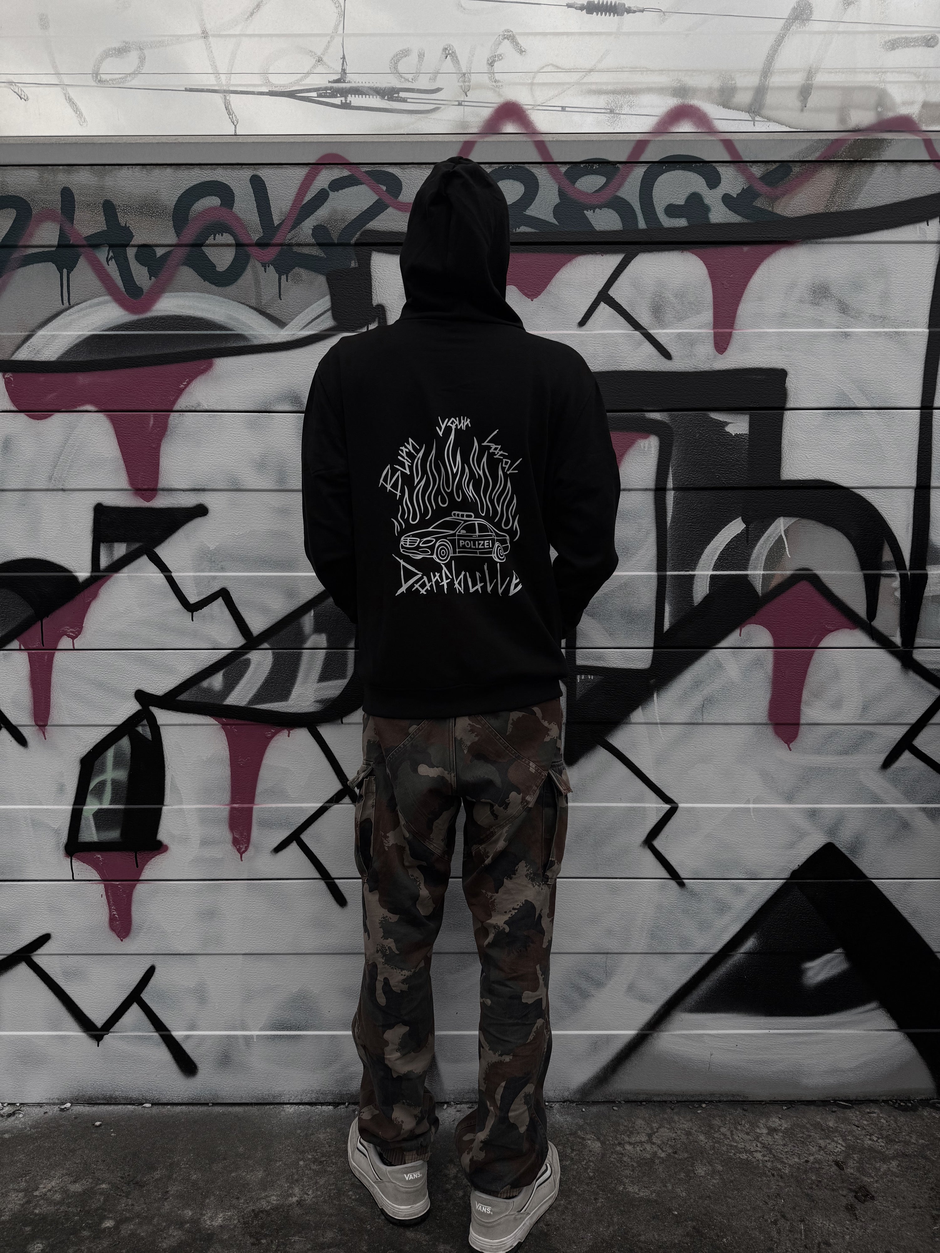 BURN YOUR LOCAL DORFBULLE ZIP HOODIE